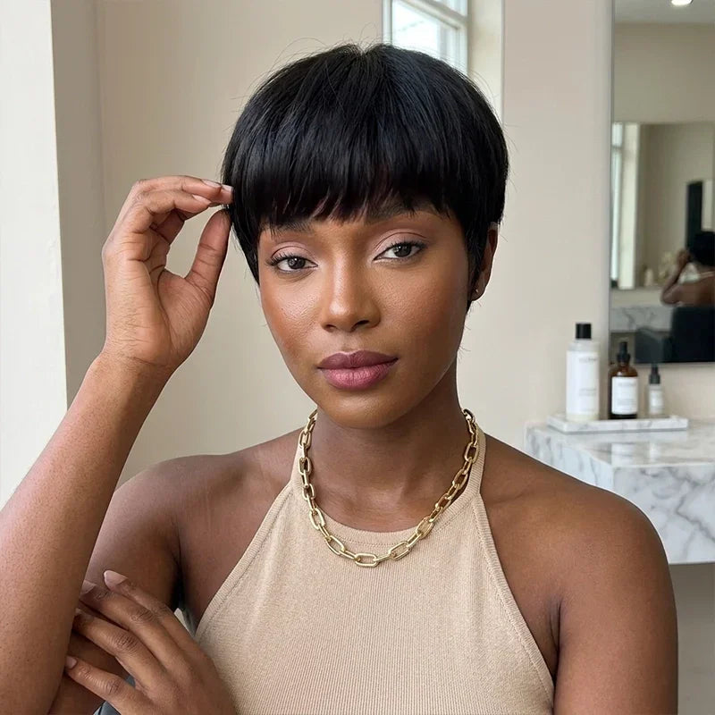 Coupe Pixie Vintage Chic Cheveux Naturels Frange Pleine Et Favoris Dessinés