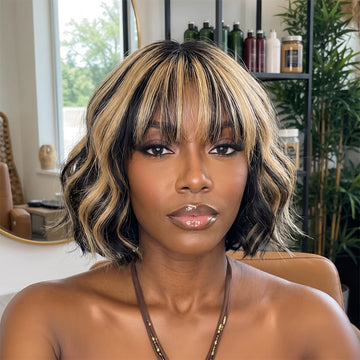 Bob 4x4 Noir & Mèches Miel #27 Avec Frange Perruque Glueless Prête à Poser Highlight