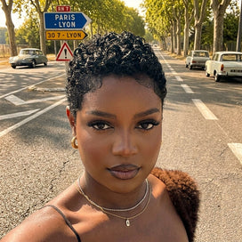 Perruque Full Lace Pixie Cut Afro Boucles Réglable Noir Blond miel Style Minimaliste
