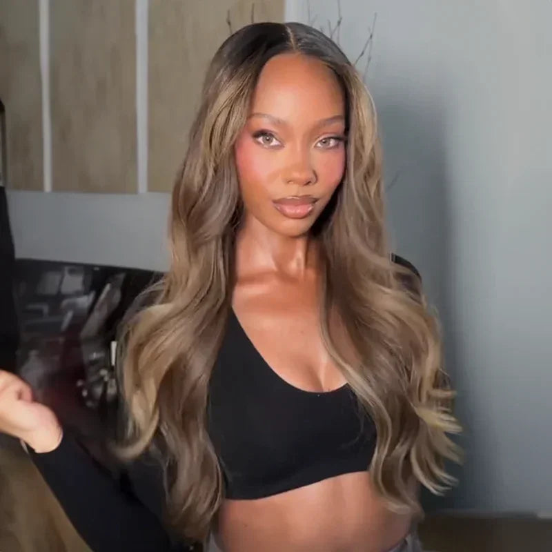 Glueless Pré-épilé Couleur Mèches Blondes Ombré 13x4 Perruque Sans Colle Body Wave 250% Densité