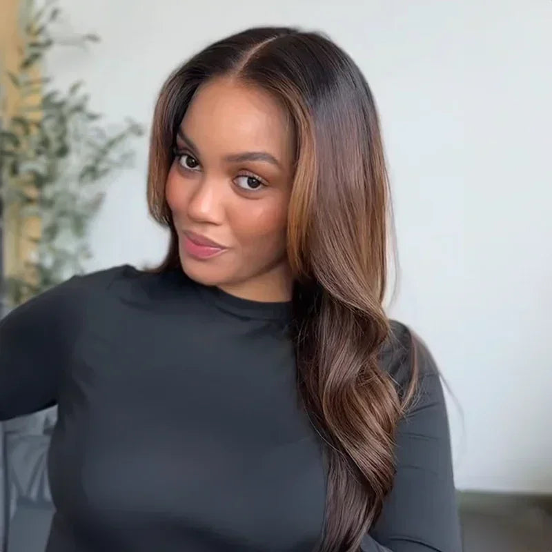Véritable Qualité Salon Glueless Couleur Highlight 13x4 Perruque Sans Colle Ondulé 250% Densité