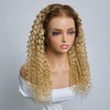 𝐏𝐫𝐞̂𝐭 𝐞𝐧 𝟐𝟒𝐡⚡18 Pouces HD Full Lace Perruque Fait à La Main Kinky Curly Racines Brunes Se Fondant Dans Du Blonde