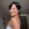 Pixie Cut Romantique à la Française Carré Court Légèrement Ondulé Volume Naturel & Chic