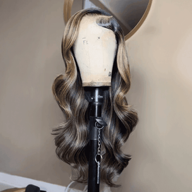 13x4 Glueless Partie C Body Wave Highlight Couleur Perruque Sans Colle