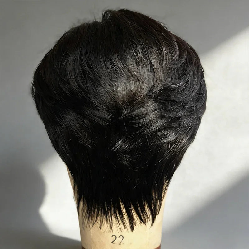 Chic Full lace Pixie Cut Rétro 90s Dégradé avec 4x4 Glueless Frange Rideau & Raie Centrale