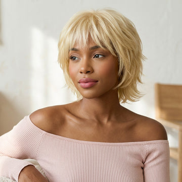 𝐏𝐫𝐞̂𝐭 𝐞𝐧 𝟐𝟒𝐡⚡ Elegance Perruque Sans Colle Ondulée 613 Courte Irrégulière Avec Frange