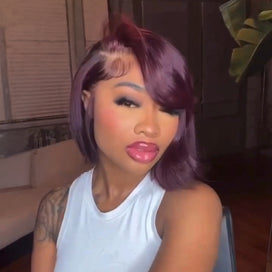 Look Chic Bob Asymétrique Violet Nuit Glueless Raie sur le Côté Perruque Lace 5x5 Sans Colle