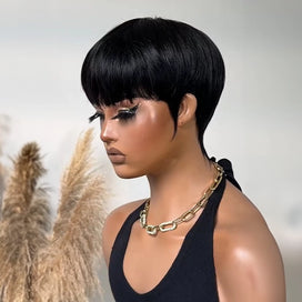 Coupe Pixie Vintage Chic Cheveux Naturels Frange Pleine Et Favoris Dessinés